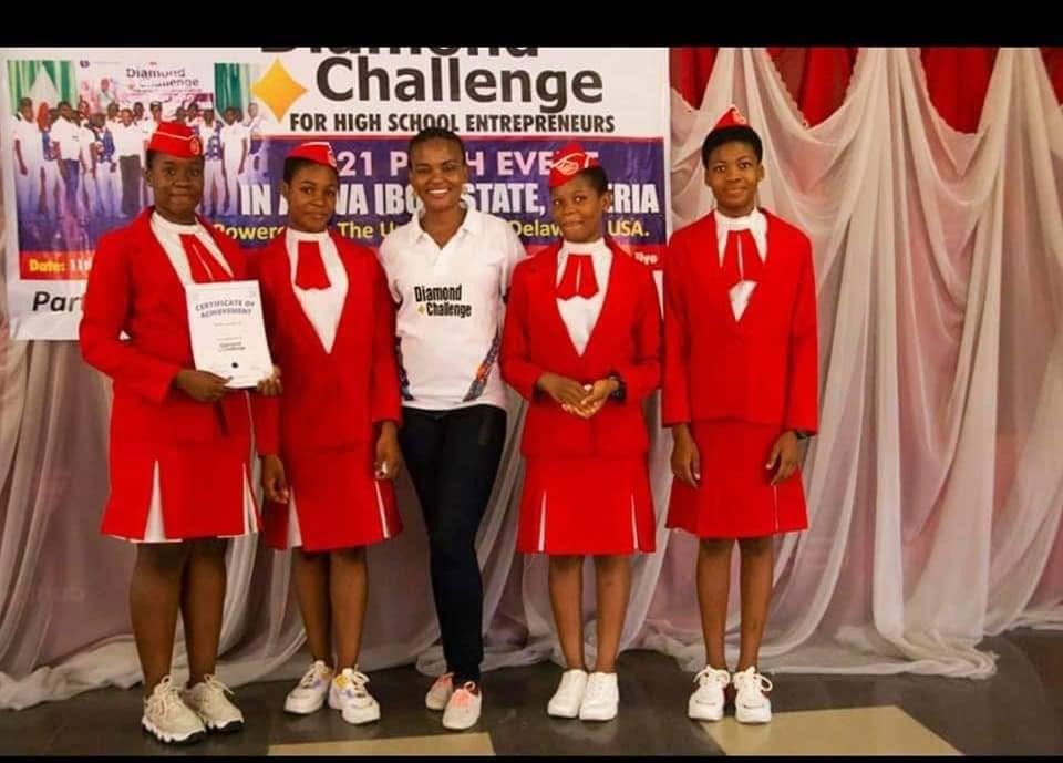 Lucy Johnson Ekpenyong with Diamond Challenge student contestants